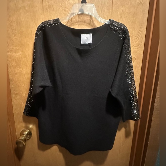 Liv Milano Tops - Liv Milano Black Embellished Women's lightweight sweater XL